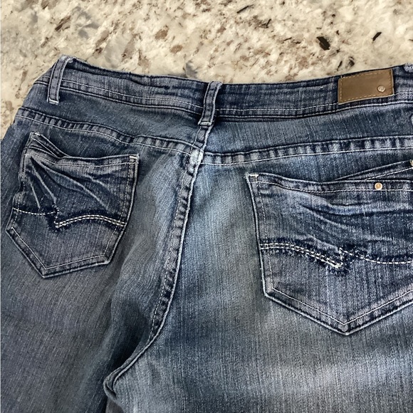 Mega Wear, 8, Denim Capris - Picture 4 of 5